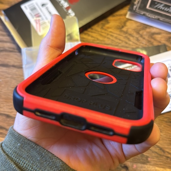 FireNova IPhone 11 Red case drop proof 6.1 awesome heavy duty protective case - Picture 3 of 11
